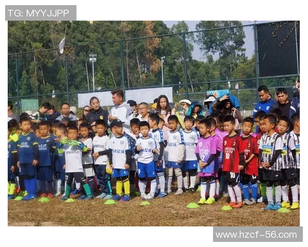 足球明星在训练和比赛间隙是否也会用手机自拍分享生活点滴